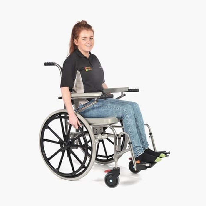 700 Self Propelled Shower Chair - Image 3